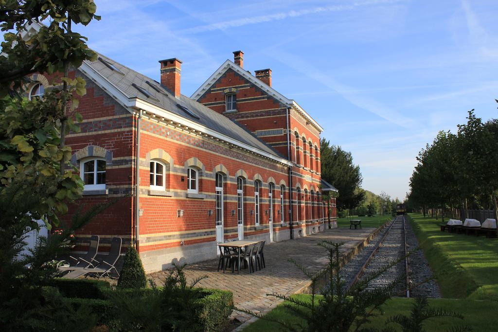 Station Racour Villa Landen Стая снимка